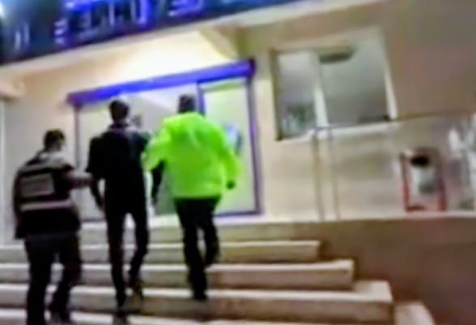 Bilecik’in Bozüyük ilçesinde motosikletiyle trafik güvenliğini tehlikeye atan ve bu