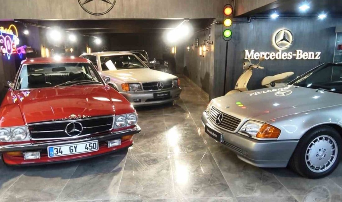 Samsunlu bir iş adamı, nadir klasik Mercedesleri kendi oluşturduğu müzede
