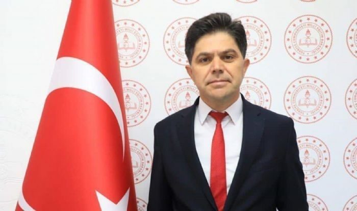 Burdur İl Milli Eğitim Müdürlüğü’nde görev değişimi Burdur İl Milli Eğitim Müdürü Muhammed Özdemirci, Mersin Milli Eğitim