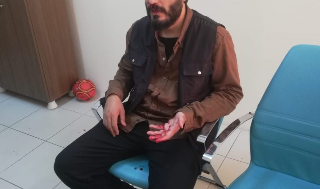 Bursa’da lisede gündüz vakti gasp dehşeti Bursa’da bulunan Mehmet Zahit Kotku Anadolu İmam Hatip Lisesi’nde kimliği