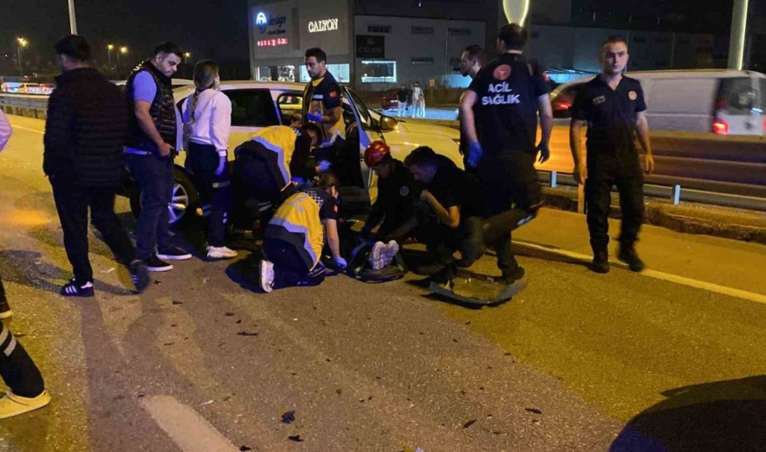 Bursa’da zincirleme kaza: 5 araç birbirine girdi, 3 kişi yaralandı Bursa’nın İnegöl ilçesinde 5 aracın birbirine girdiği zincirleme kazada 3