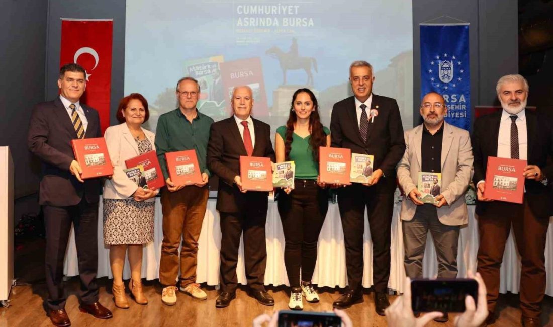 Cumhuriyet coşkusunu kültürel bir kazanıma dönüştüren Büyükşehir Belediyesi, Bursa’nın tarihine