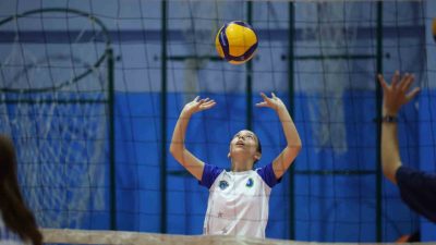 Bursa Büyükşehir Belediyesi tarafından düzenlenen Kış Spor Okulları sayesinde çocuklar