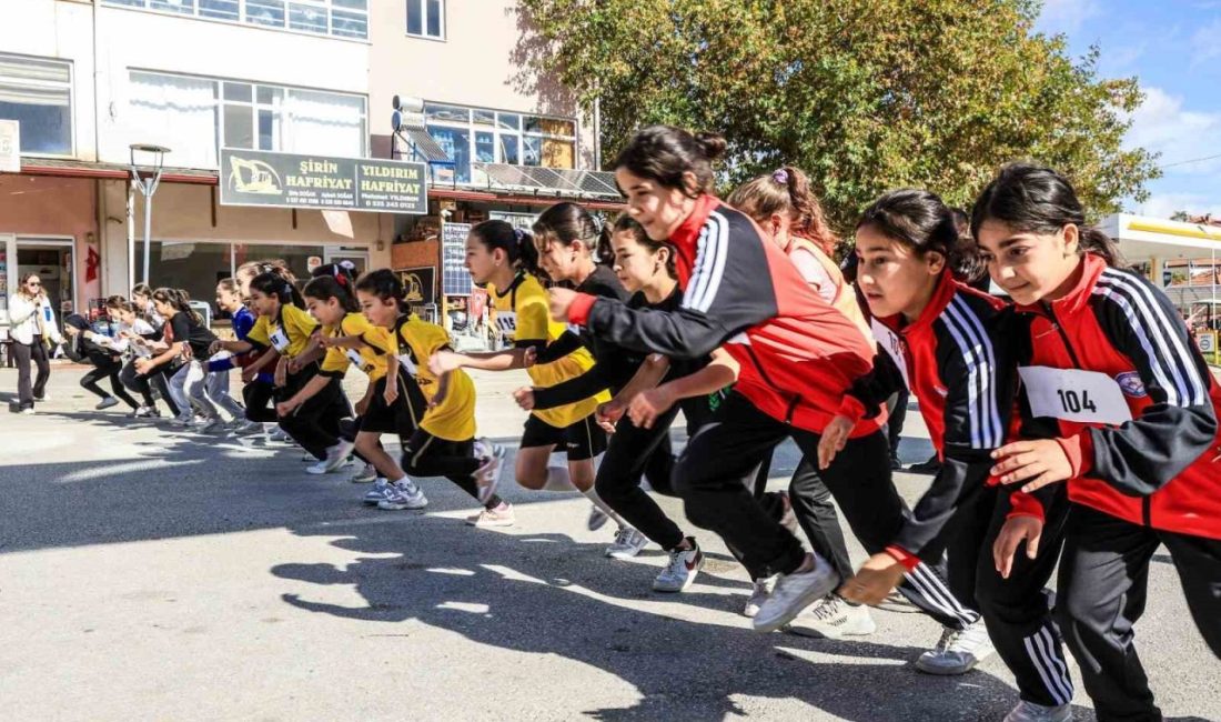 DENİZLİ (İHA) – Denizli’nin Çameli ilçesinde 29 Ekim Cumhuriyet Bayramı