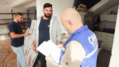 Samsun’un Canik ilçesinde belediye ekipleri, işletmelerin iş yeri açma ve