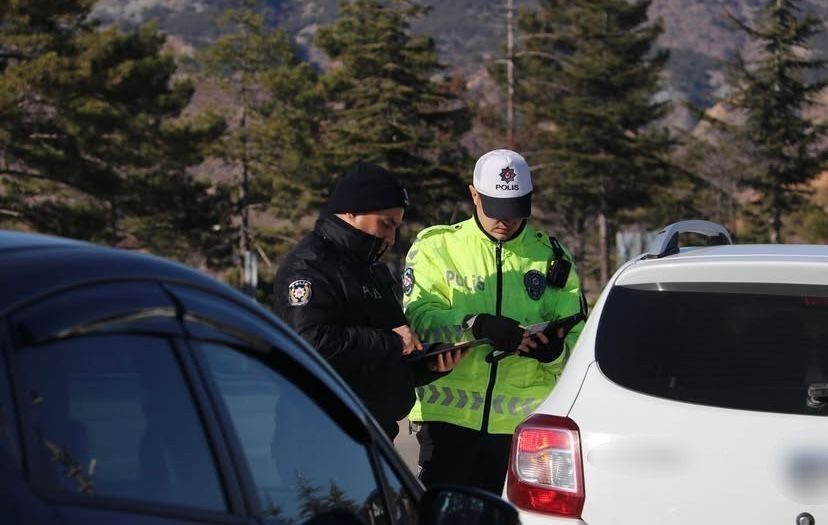 Çankırı’da jandarma ve polis ekipleri tarafından yapılan çalışmalar neticesinde çeşitli