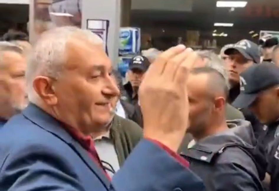 CHP’li Fındıklı Belediye Başkanı Çervatoğlu’ndan Hamas’a IŞİD benzetmesi Rize’nin Fındıklı ilçesinde dün Ankara Garı saldırısında hayatını kaybedenleri anmak
