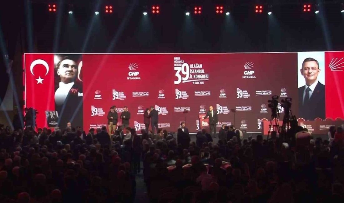 CHP’nin 39. Olağan İstanbul İl Kongresi düzenleniyor CHP’nin 39. Olağan İstanbul İl Kongresi YSK’nın durdurma talebi reddi