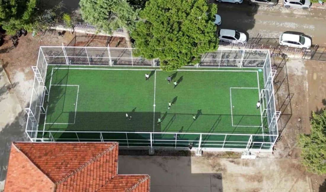 Denizli’nin Çivril Belediyesi, yaşayan çocukların ve gençlerin spor yapmasına imkan