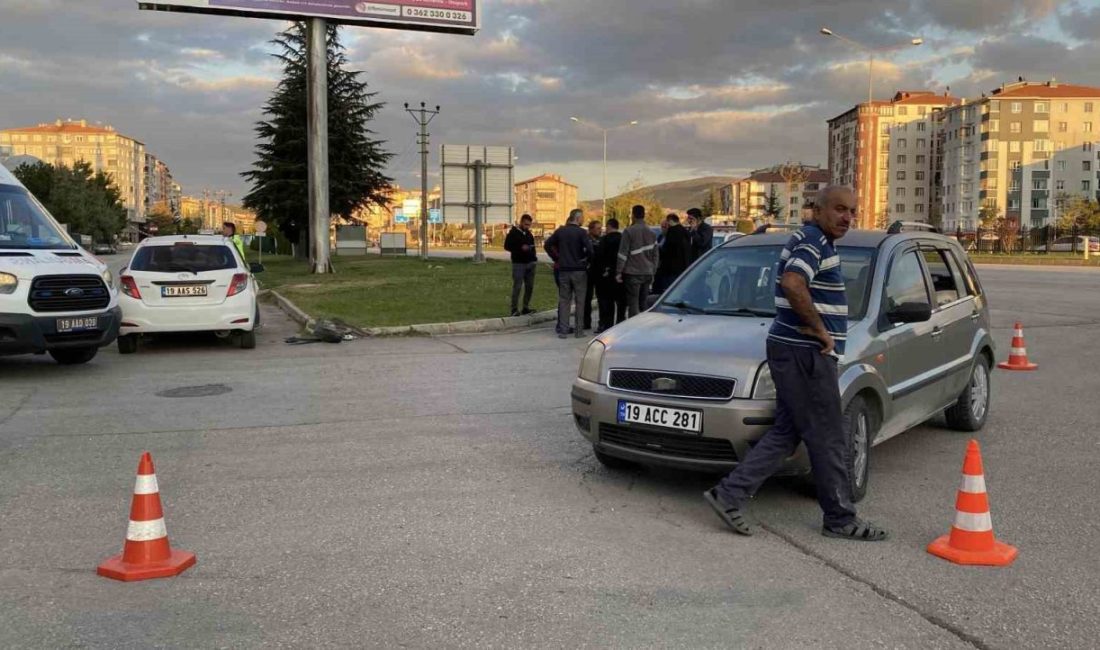 Çorum’da otomobiller çarpıştı: 2 yaralı Çorum’da iki otomobilin çarpışması neticesinde meydana gelen trafik kazasında 2