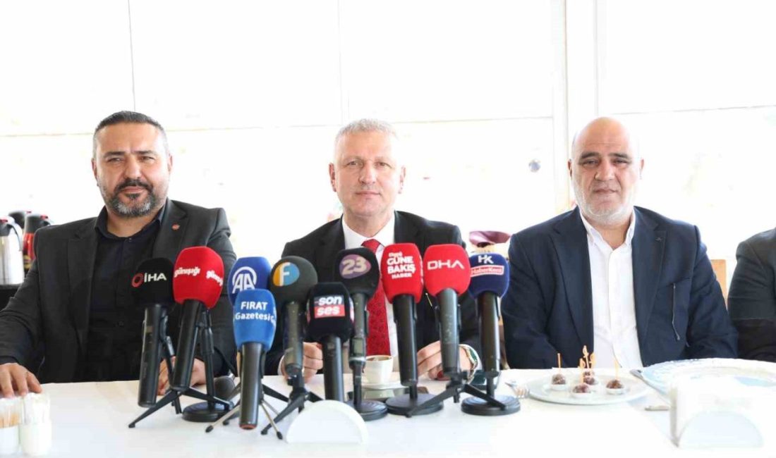 Cumhurbaşkanı Başdanışmanı Oktay Saral, Elazığ’da düzenlenen programda Türkiye’nin gücüne vurgu