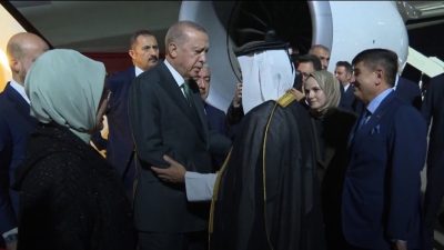 Cumhurbaşkanı Recep Tayyip Erdoğan resmi ziyaret kapsamında Kuveyt’in ardından Katar’a