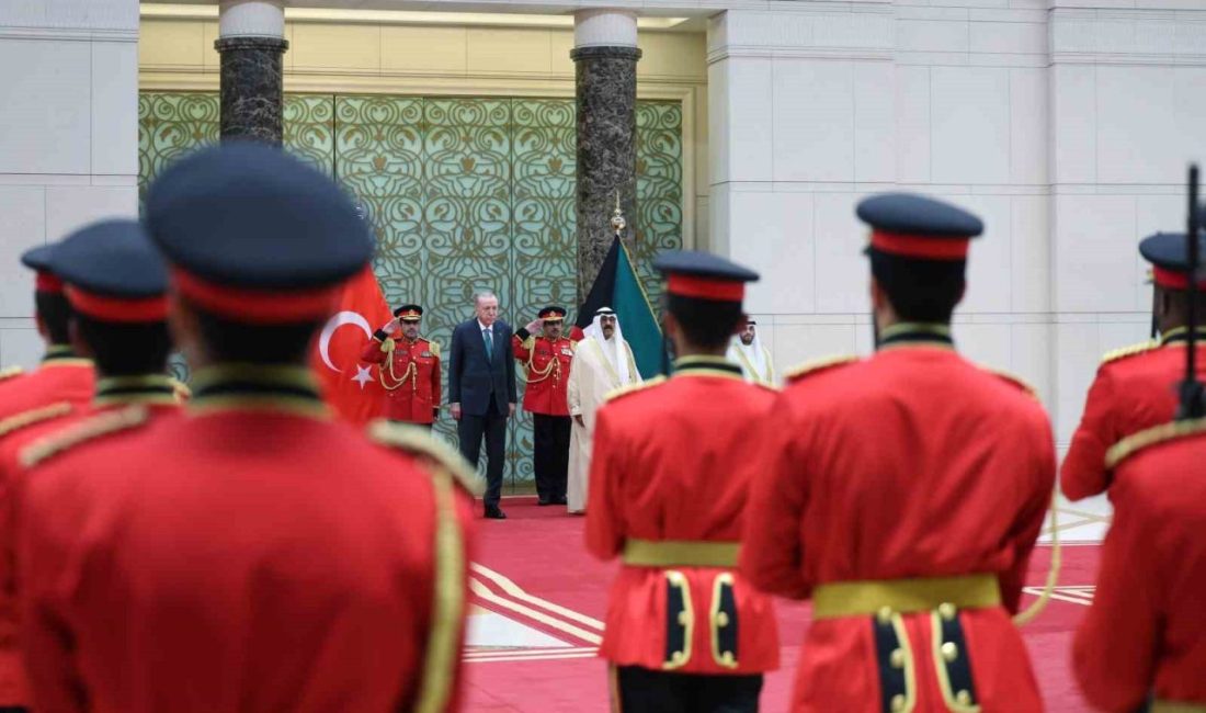 Cumhurbaşkanı Recep Tayyip Erdoğan, resmi temaslarda bulunmak üzere geldiği Kuveyt’te