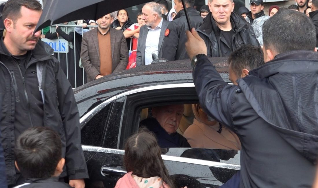 Cumhurbaşkanı Erdoğan Rize’den ayrıldı Cumhurbaşkanı Recep Tayyip Erdoğan, 3 günlük Rize ve Trabzon programı