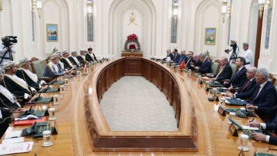 Cumhurbaşkanı Recep Tayyip Erdoğan, Körfez turunun son durağı Umman’da Sultanı