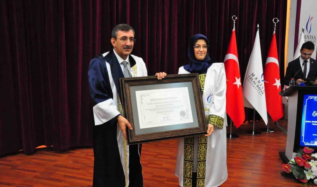 MANİSA (İHA) – Cumhurbaşkanı Yardımcısı Cevdet Yılmaz, eğitimin her dönemde