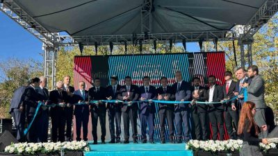 Bingöl’e gelen Cumhurbaşkanı Yardımcısı Cevdet Yılmaz, açılış ve temel atma