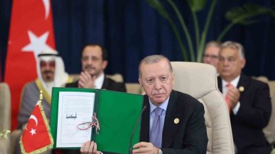 Cumhurbaşkanı Yardımcısı Cevdet Yılmaz, “Cumhurbaşkanımız Sayın Recep Tayyip Erdoğan, Gazze’deki