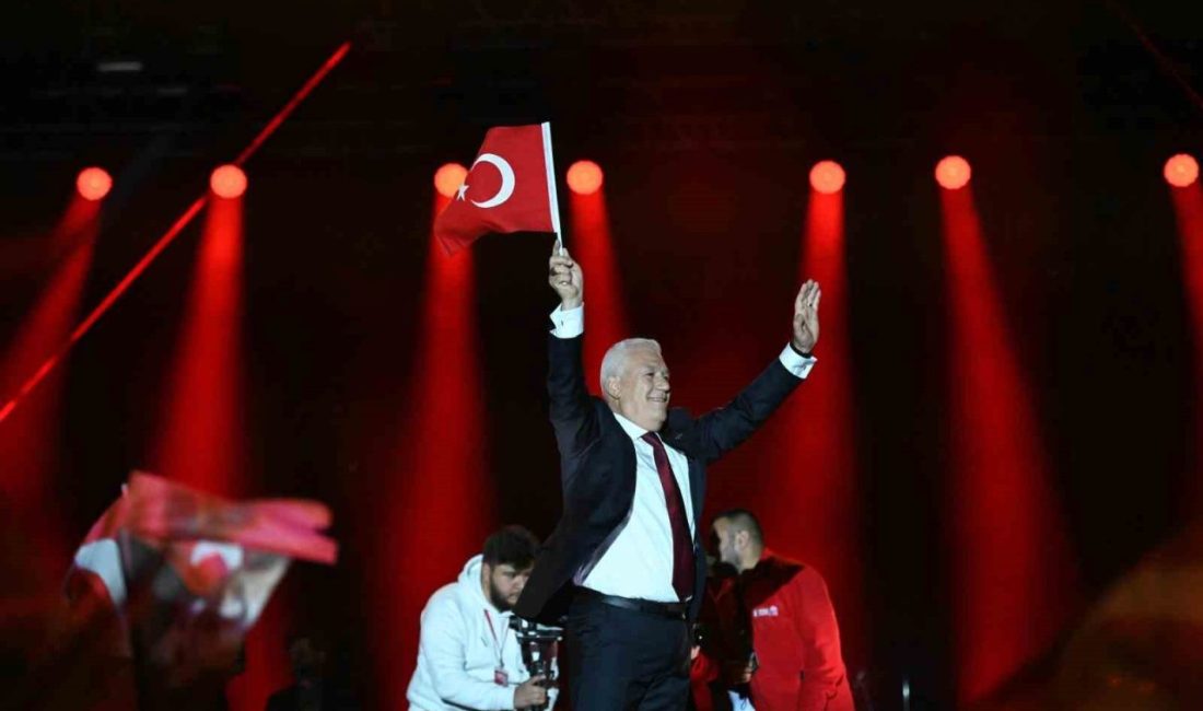 Cumhuriyet coşkusu Bursa’yı sarıyor Bursa Büyükşehir Belediyesi, 29 Ekim Cumhuriyet Bayramı coşkusunu hazırladığı zengin