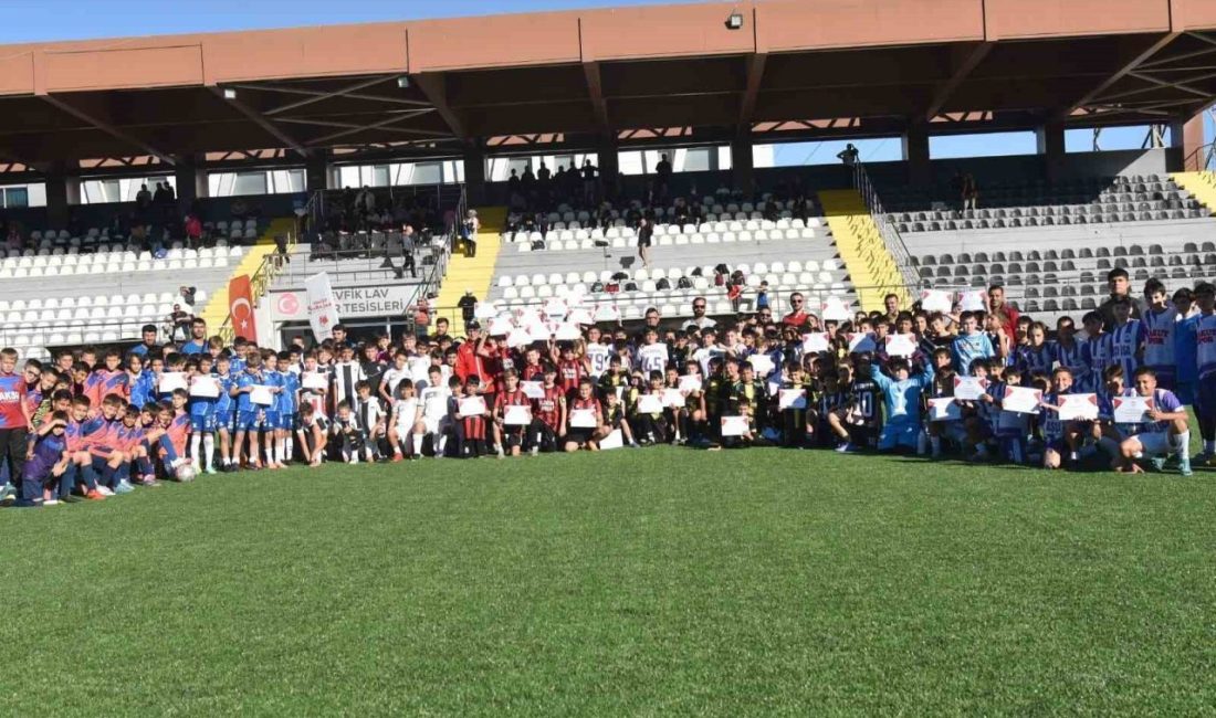 Yunusemre Belediyesi tarafından düzenlenen 29 Ekim Cumhuriyet Bayramı Futbol Turnuvası