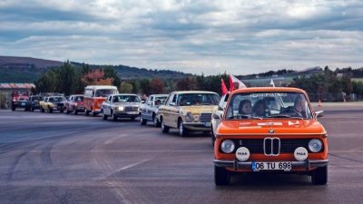 Hafta sonu yapılan ve Klasik Otomobil Kulübü’nün (KOK) organize ettiği