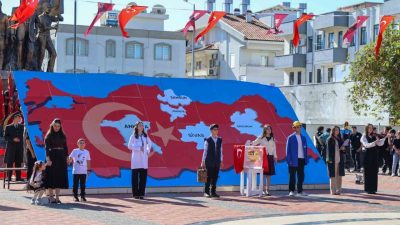 29 Ekim Cumhuriyet Bayramı 102. yılında Manavgat’ta coşkuyla kutlandı. Kutlama