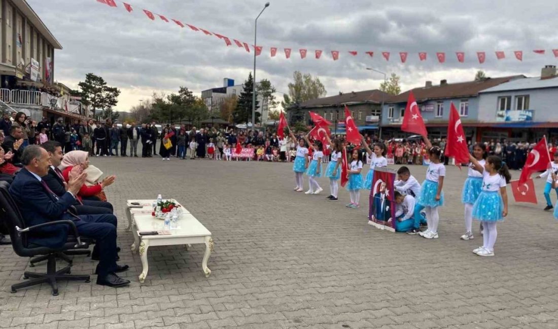 Cumhuriyetin ilanının 102. yıl dönümü, Arpaçay’da düzenlenen törenlerle coşkuyla kutlandı.