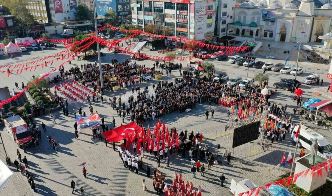 Esenyurt’ta her yaştan vatandaş, Cumhuriyet Bayramı heyecanını doyasıya yaşadı. Esenyurt’ta