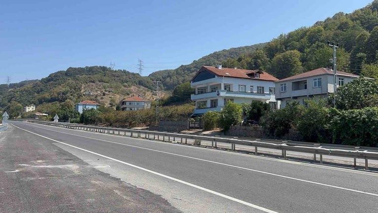 Zonguldak’ın Alaplı ilçesinde, aralarında Danıştay Başkanı Zeki Yiğit’in köyü olan