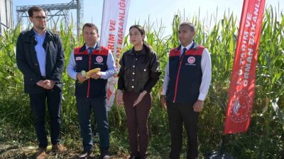 Denizli’de Tarım ve Orman Bakanlığının “TKİ-HÜMAS Örnek Uygulamalarıyla Organik Toprak