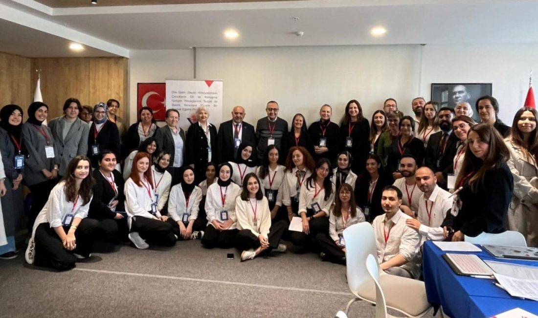 “Dile Getir” projesiyle bakım verenler destekleniyor, çocukların iletişim becerileri güçleniyor TÜBİTAK desteğiyle yürütülen “Dile Getir” projesi, Biruni Üniversitesi’nin akademik bilgisini