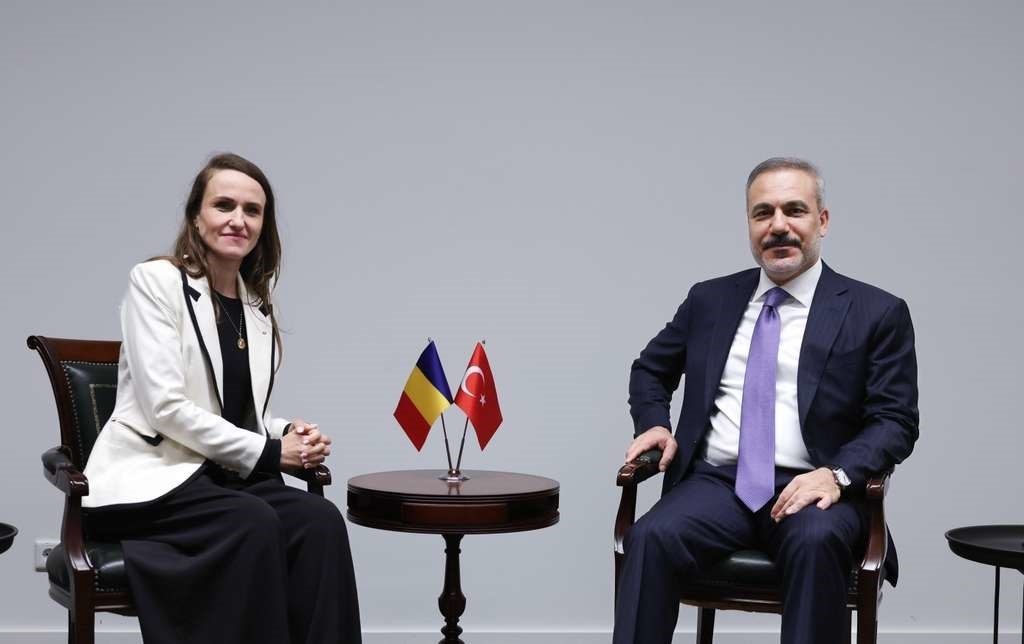 Dışişleri Bakanı Fidan, Romanyalı mevkidaşı Toiu ile görüştü Dışişleri Bakanı Hakan Fidan, Avrupa Birliği (AB) Bakanlar Konseyi Toplantısı