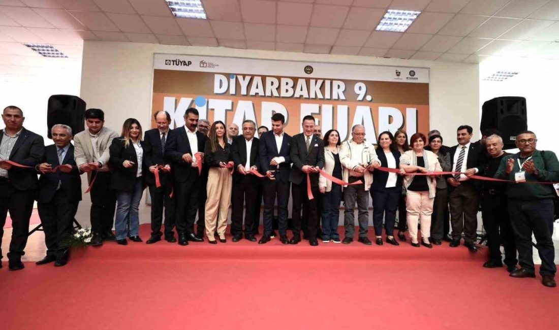 Diyarbakır 9. Kitap Fuarı açıldı Diyarbakır Ticaret ve Sanayi (DTSO), Tüyap Fuarcılık Grubu ve Türkiye