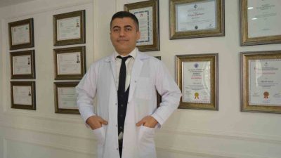 Fizik Tedavi ve Rehabilitasyon Uzmanı Doç. Dr. İrfan Koca, boyun