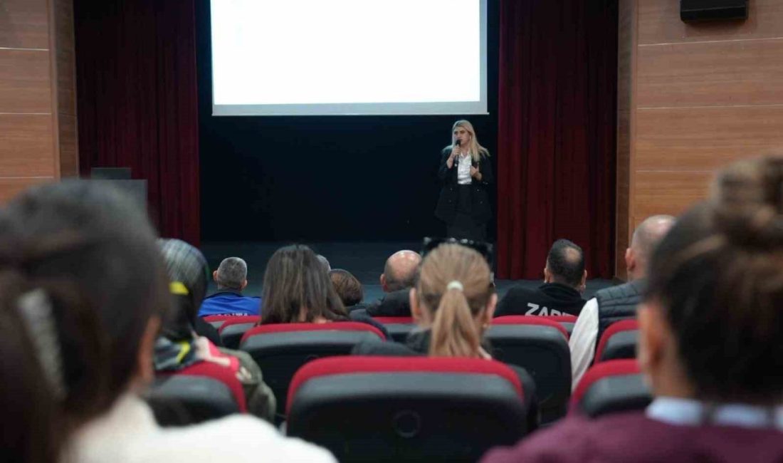 Düzce Belediyesi kurum içi eğitim çalışmalarını sürdürüyor. İnsan Kaynakları ve