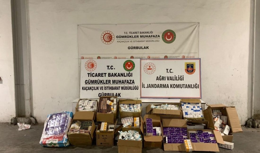 Doğubayazıt’ta tırın dorsesinde binlerce kutu kaçak ilaç bulundu Ağrı’nın Doğubayazıt ilçesindeki Gürbulak Sınır Kapısı sahasında gerçekleştirilen kontrol ve
