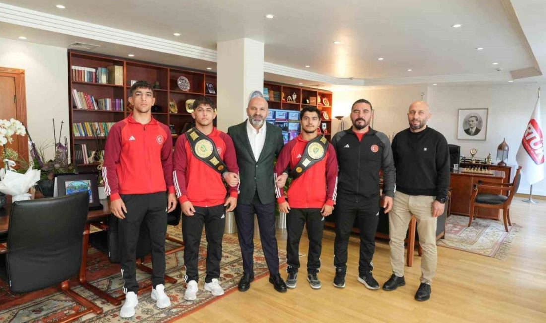 Dünya Karakucak Güreş Şampiyonası’nda dünya şampiyonu olan milli sporcular, Radyo