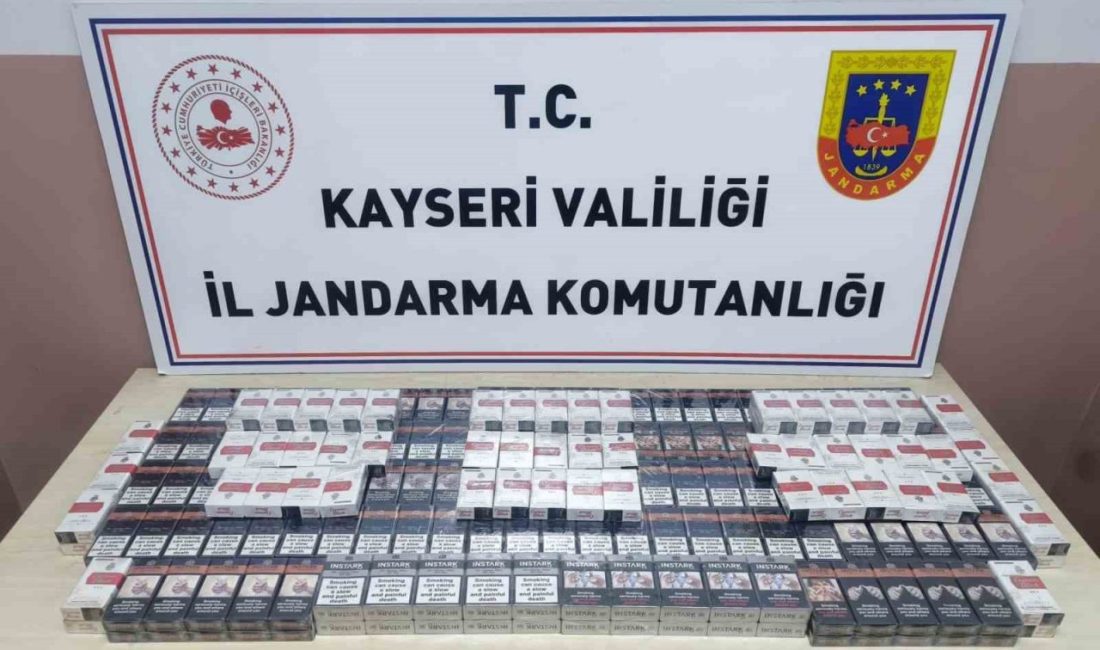 Durdurulan TIR’da 320 paket kaçak sigara ele geçirildi Kayseri’de jandarma ekipleri tarafından yapılan çalışmalarda 320 paket kaçak sigara