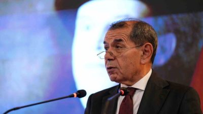 Galatasaray Başkanı Dursun Özbek, Galatasaray Lisesi anı defterinin kıymetli olduğunu