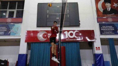 Türkiye Voleybol Federasyonu Erkekler 1. Ligi’nde mücadele eden Düzce Belediyesi