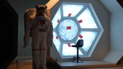 Düzce Bilim Merkezi, Türkiye’nin uzay serüvenini anlatan ‘Ufkun Ötesinde’ temalı