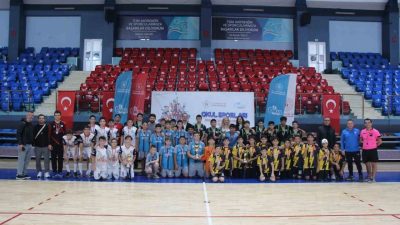 kızlar ve yıldız erkekler-kızlar hentbol müsabakaların tamamlandı. Gençlik ve Spor