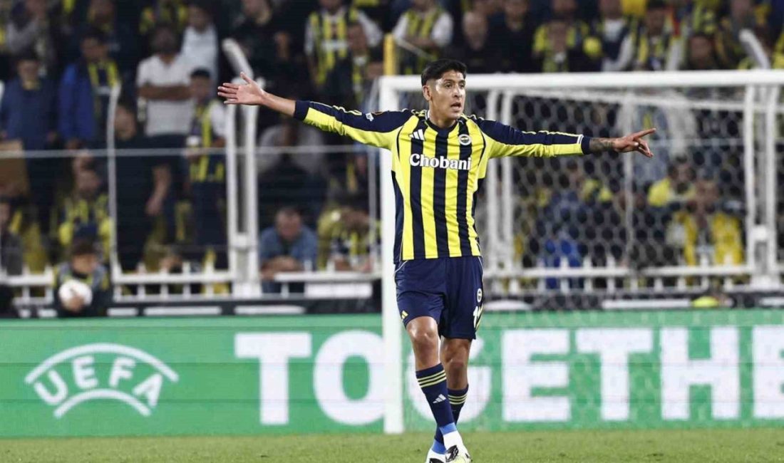 Fenerbahçe’nin Meksikalı futbolcusu Edson Alvarez, sakatlığını atlattı ve 5 maç
