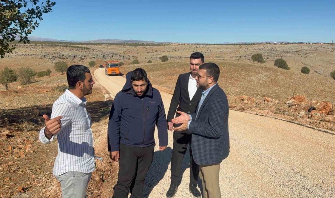 Diyarbakır’ın Eğil ilçesinde 2700 metrelik sathi kaplama asfalt ile ulaşım