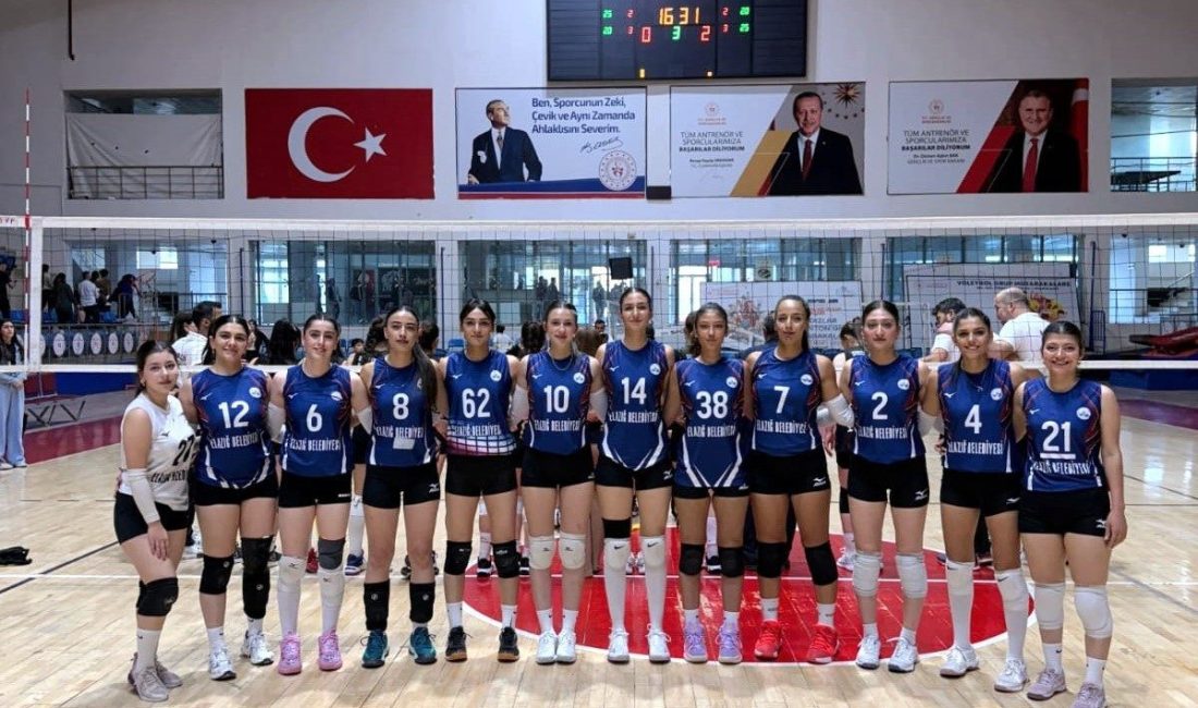 Türkiye Kadınlar Voleybol 2. Ligi’nde mücadele eden Elazığ Belediyespor Kadın