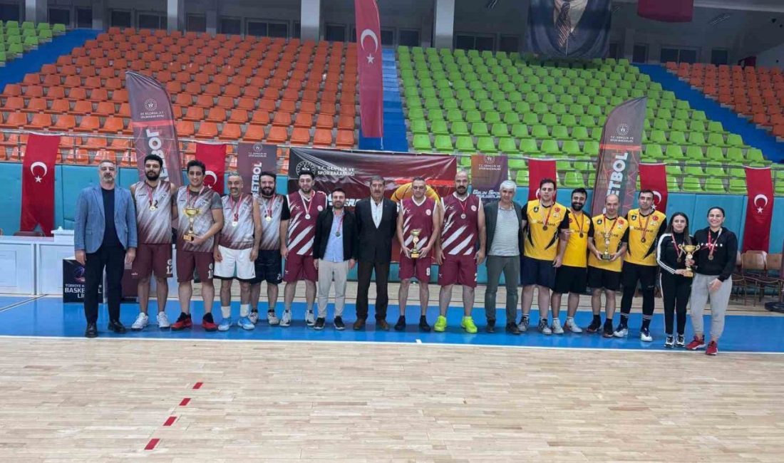 Elazığ’da düzenlenen Kamu Spor Oyunları sona erdi. Elazığ’da kamu kurumları