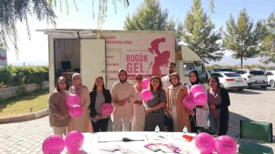 Elazığ’da 1-31 Ekim Meme Kanseri Farkındalık Ayı kapsamında çalışma yapıldı.