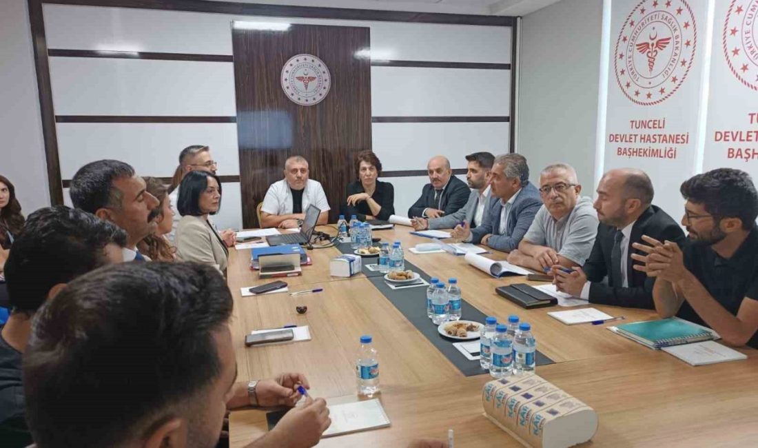 Elazığ’da düzenlenen toplantıda sağlık tesisleri değerlendirildi. İl Sağlık Müdürlüğü tarafından