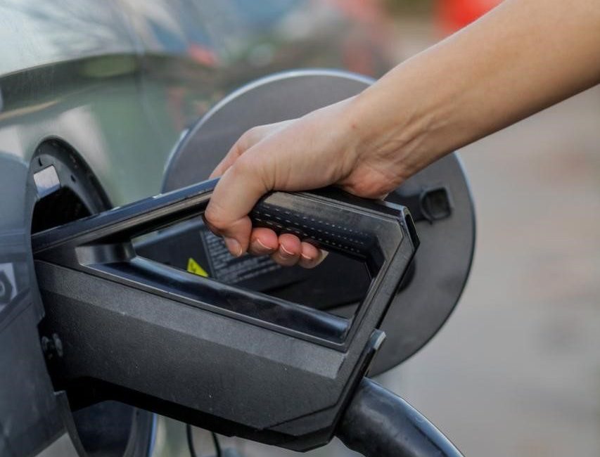 EN YAKIT, yeni nesil teknolojiler ve kapsama alanıyla elektrikli araç