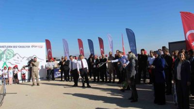 Enerji ve Tabii Kaynaklar Bakanı Alparslan Bayraktar, ülke genelinde farlı